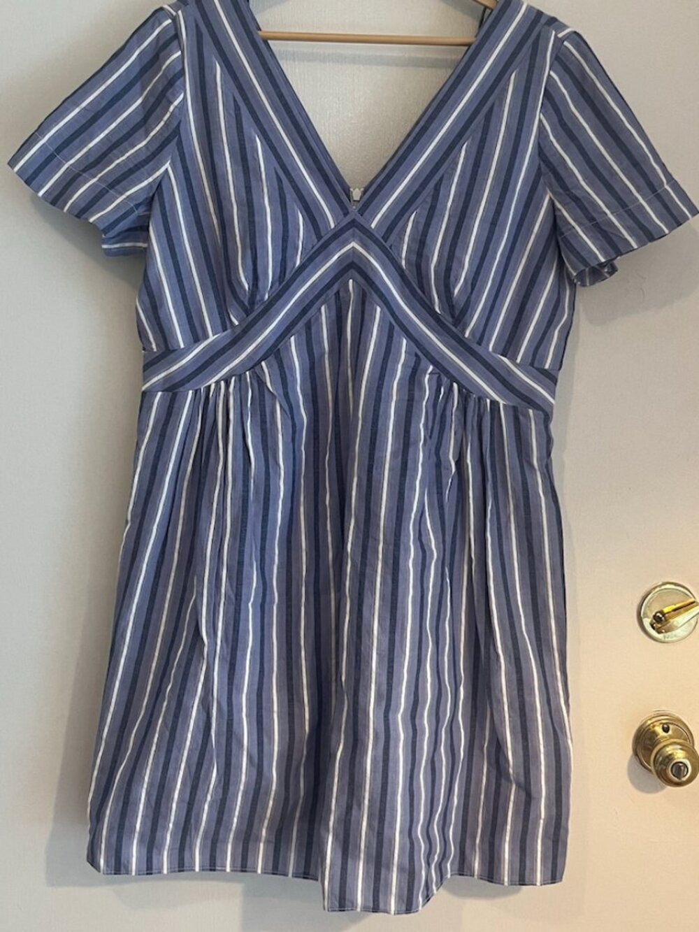 Blue Striped Banana Republic Cotton Short Sleeve Dress (M)